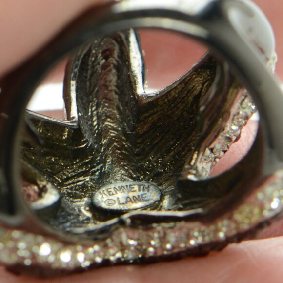 Kenneth Jay Lane KJL Gunmetal Crystal Starfish Cocktail Ring - Picture 6 of 6